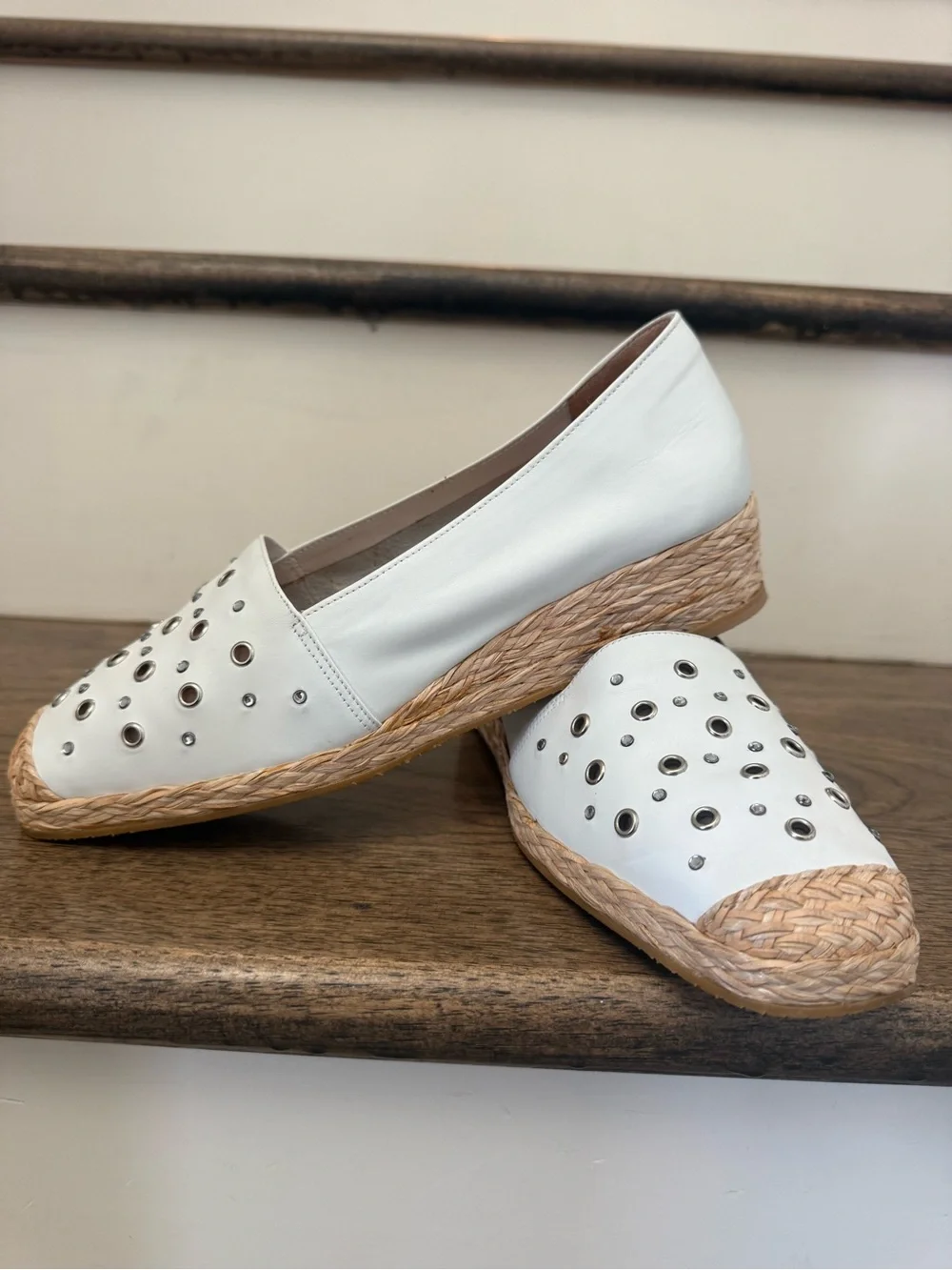 Stuart Weitzman Vintage White Studded Leather Slip On Espadrilles 6.5 M